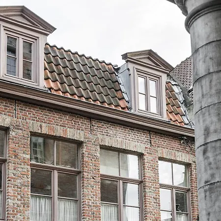 Апартаменты Dijver - Serene Escape In The Heart Of Historic *