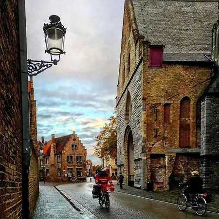 Dijver - Serene Escape In The Heart Of Historic * Μπριζ